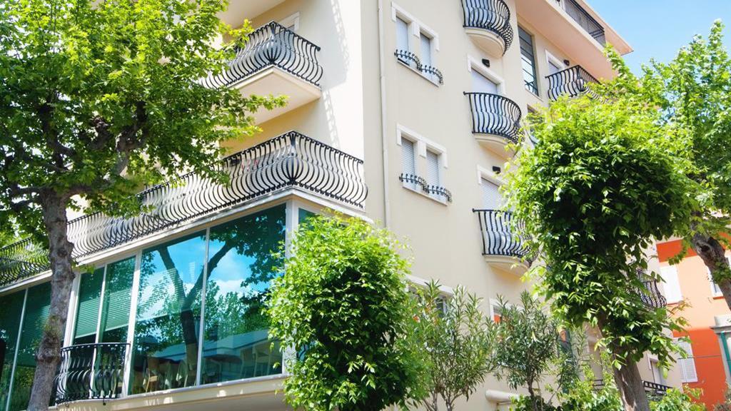 Hotel Aria Di Mare - Bed & Brunch In Centro A Riccione Exterior foto