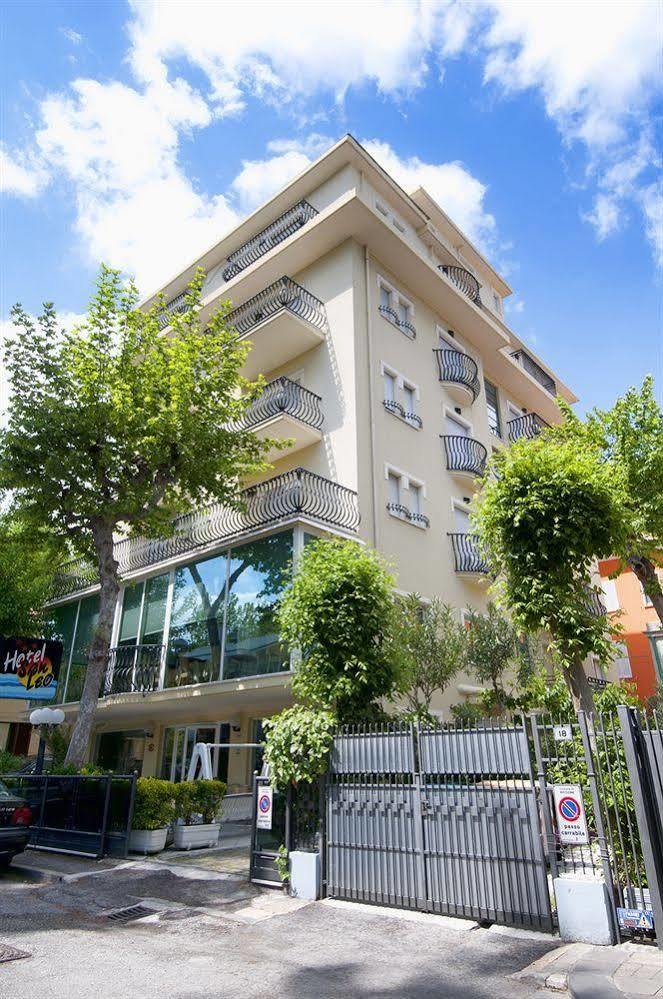 Hotel Aria Di Mare - Bed & Brunch In Centro A Riccione Exterior foto