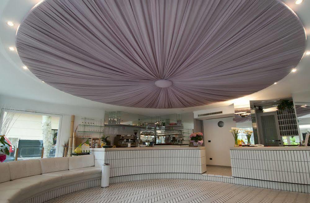 Hotel Aria Di Mare - Bed & Brunch In Centro A Riccione Exterior foto